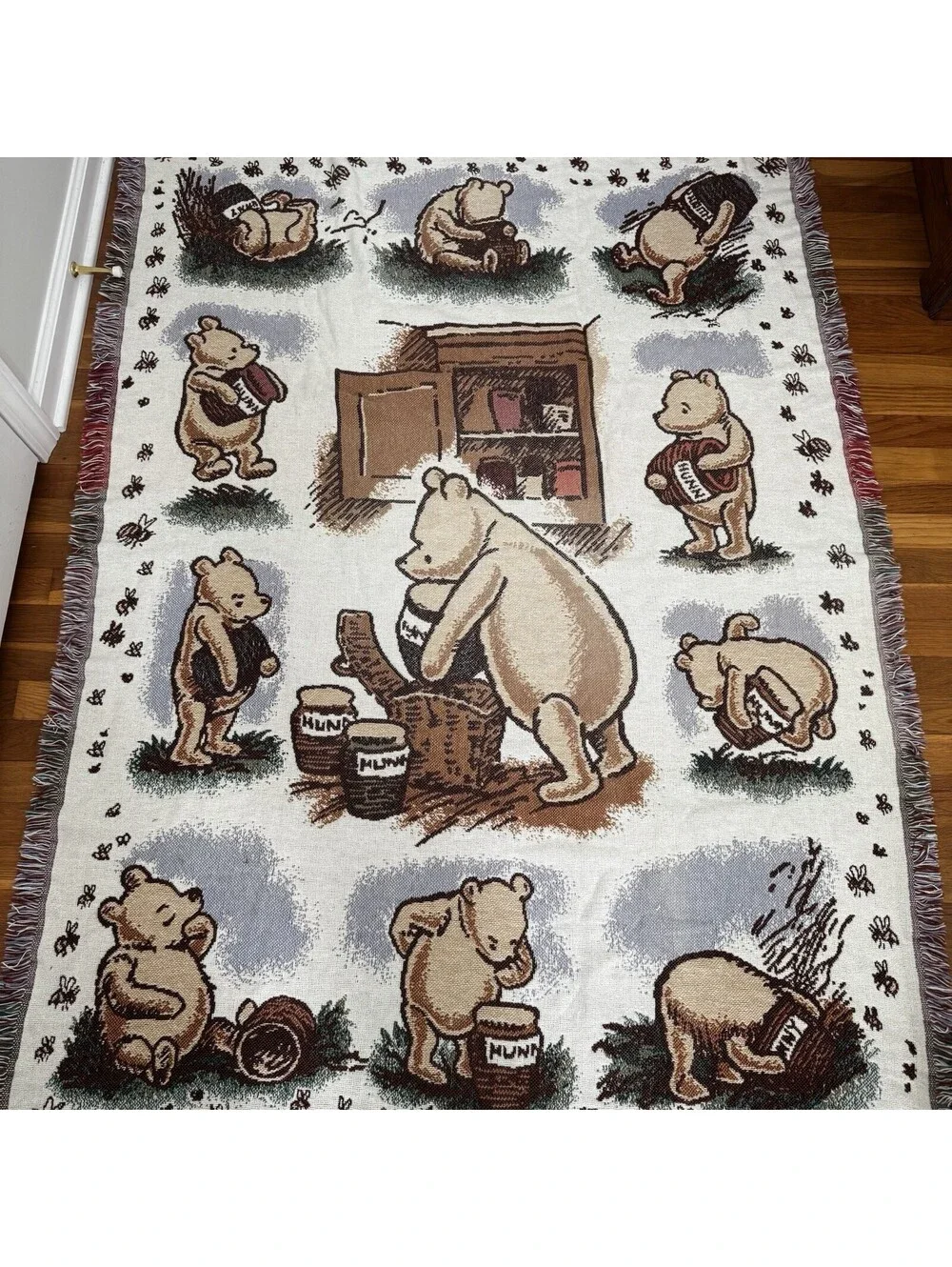 VTG Disney Classic Pooh Woven Tapestry Fringe Blanket Winnie the Pooh Hunny Pots